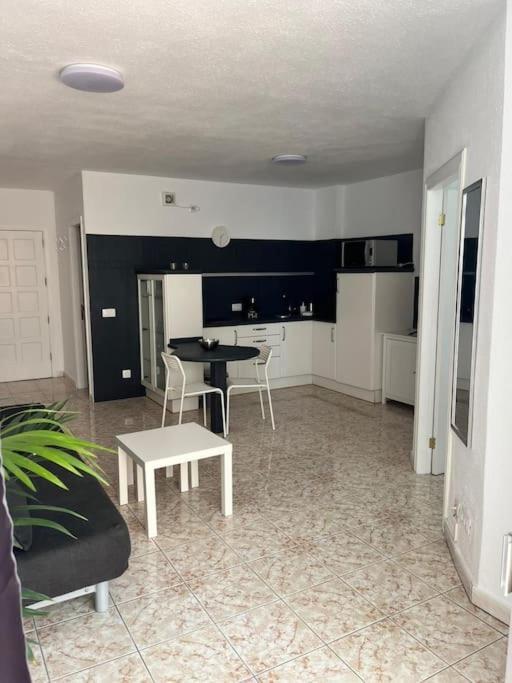 Heyhome Lynn 306 Los Cristianos  Exterior foto